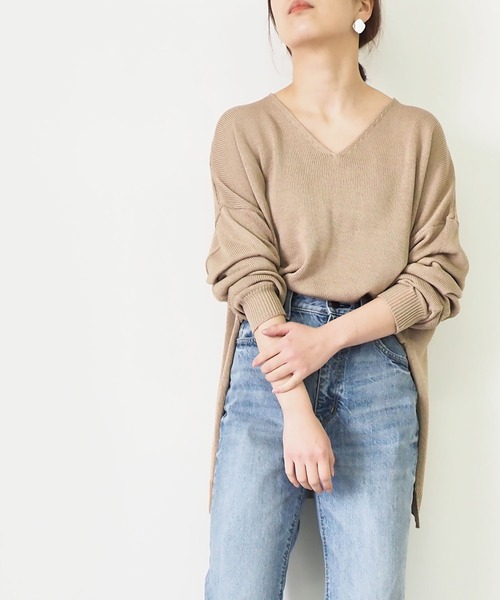 Riberry（リベリー）の「Vネックニットプルオーバー（ニット/セーター・レディース・ライトグレー/ベージュ/ネイビー/オフホワイト/グリーン・MEDIUM）」の4枚目の写真