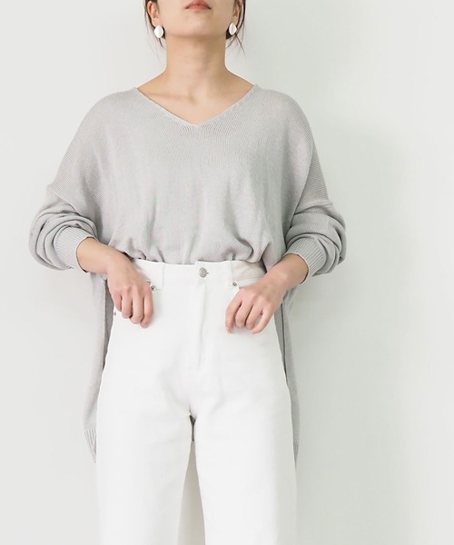 Riberry（リベリー）の「Vネックニットプルオーバー（ニット/セーター・レディース・ライトグレー/ベージュ/ネイビー/オフホワイト/グリーン・MEDIUM）」の3枚目の写真