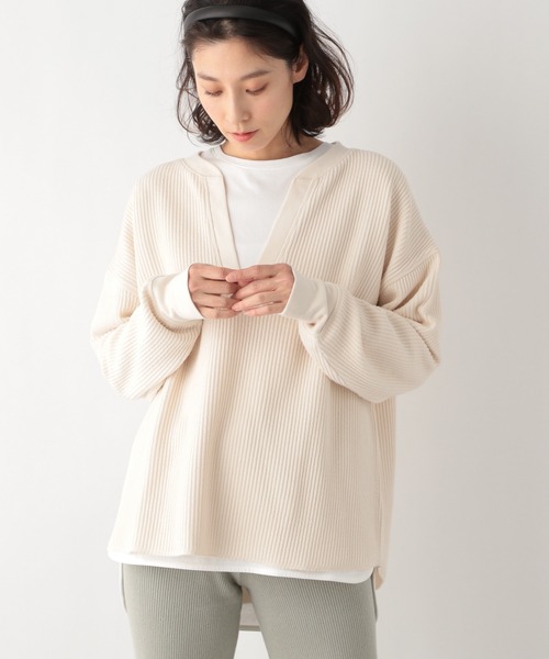 LEPSIM(レプシィム)の「フカスリットリブプルオーバー 932991(Tシャツ/カットソー・レディース・オレンジ/ネイビー/アイボリー・FREE)」の2枚目の写真