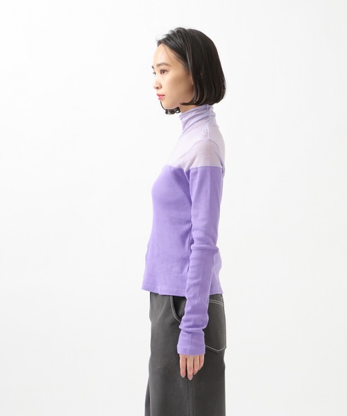 ROCKET x LUNCH（ロケットアンドランチ）の「ROCKET×LUNCH／シアー切り替えタートルネックＴ　2928998（Tシャツ/カットソー・レディース・ブラック/パープル・SMALL）」の4枚目の写真