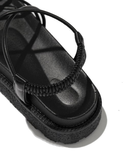 SPINNS（スピンズ）の「細紐スポーツサンダル（サンダル・レディース・ブラック/ベージュ・M/L/S）」の15枚目の写真