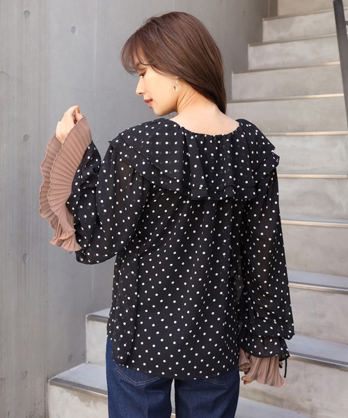 one after another NICE CLAUP（ワンアフターアナザーナイスクラップ）の「ラッフルフリル羽織りブラウス（シャツ/ブラウス・レディース・アイボリー/ブラック系その他/ミント/アニマル・FREE）」の7枚目の写真