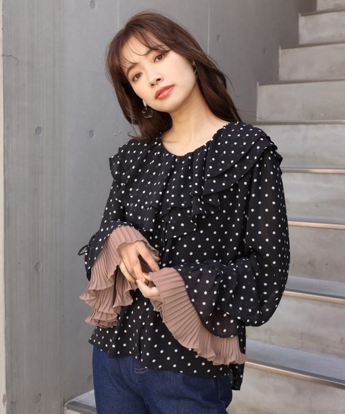 one after another NICE CLAUP（ワンアフターアナザーナイスクラップ）の「ラッフルフリル羽織りブラウス（シャツ/ブラウス・レディース・アイボリー/ブラック系その他/ミント/アニマル・FREE）」の16枚目の写真