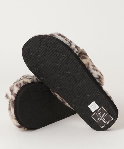 VOLCOM（ボルコム）の「LIL SLIP（サンダル・レディース・アニマル・6/8/7）」の2枚目の写真