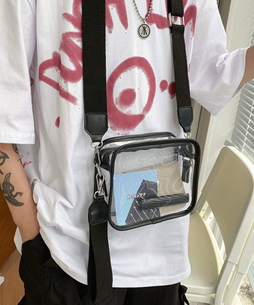 shopnikoniko（ショップニコニコ）の「ベルトショルダークリアバッグ（ショルダーバッグ・レディース・ホワイト/ブラック/ブラウン/グリーン・フリー）」の18枚目の写真