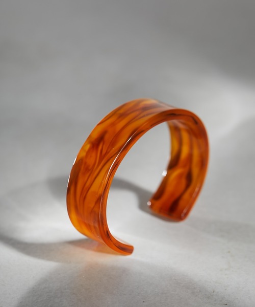 Chico（チコ）の「クリアワイドバングル（バングル/リストバンド・レディース・ホワイト/ブラック/ブラウン・FREE）」の3枚目の写真