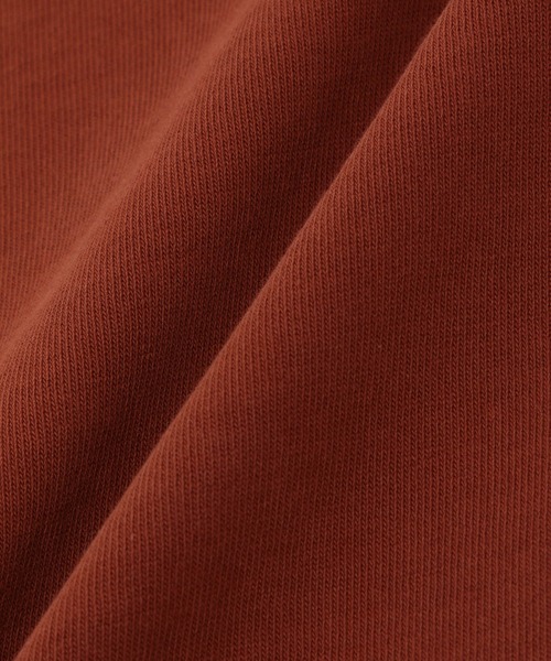 MADEMOISELLE ROPE'（マドモアゼル ロペ）の「【秋まで使える】オーバーサイズTシャツ（Tシャツ/カットソー・レディース・レンガ/グレー/オフホワイト・38）」の6枚目の写真