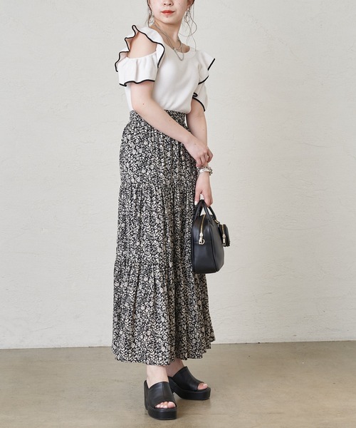 Chico（チコ）の「オープンショルダー配色リブニット（ニット/セーター・レディース・パープル/アイボリー/ピンク/ブラック/ブラウン・FREE）」の13枚目の写真