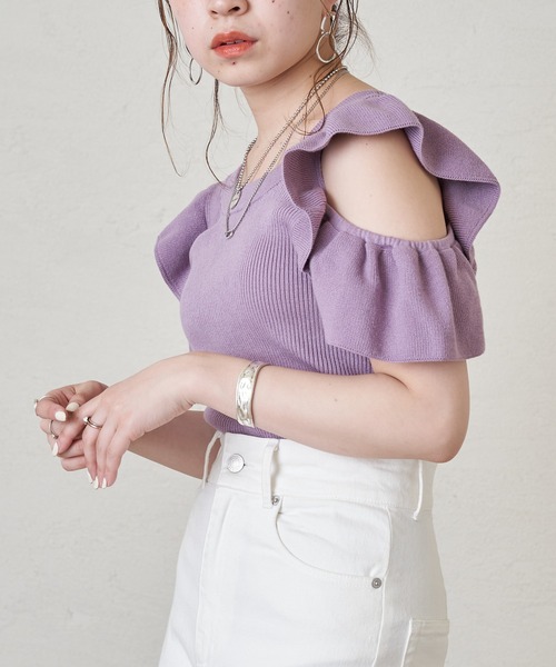 Chico（チコ）の「オープンショルダー配色リブニット（ニット/セーター・レディース・パープル/アイボリー/ピンク/ブラック/ブラウン・FREE）」の22枚目の写真