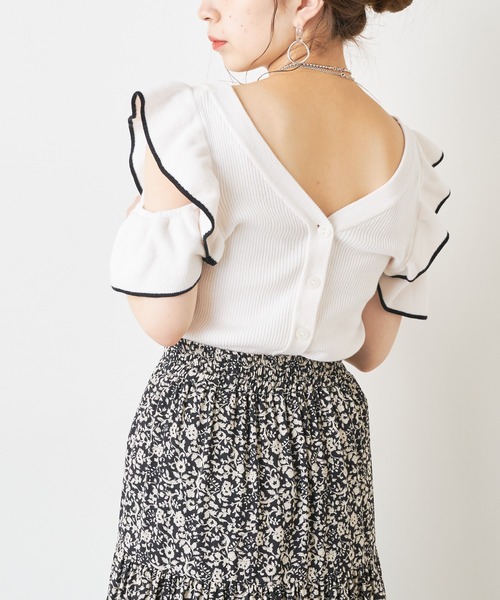 Chico（チコ）の「オープンショルダー配色リブニット（ニット/セーター・レディース・パープル/アイボリー/ピンク/ブラック/ブラウン・FREE）」の17枚目の写真