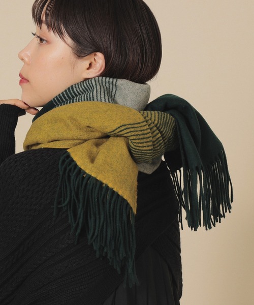 Ray BEAMS（レイビームス）の「Ray BEAMS / グラデーション ストール（ストール/ショール・レディース・ピンク/オレンジ/グリーン・ONE SIZE）」の2枚目の写真