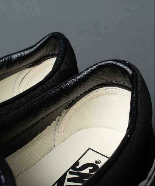 VANS（バンズ）の「【 VANS / ヴァンズ 】 < 限定展開 > CLASSIC SLIP-ON / クラシックスリッポン VN000EYEBLK USA企画（スリッポン・メンズ・ブラック・6/8/10/9/7/7h/8h/9h/6h/5h）」の7枚目の写真