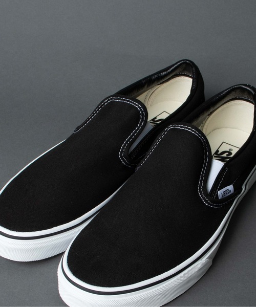 VANS（バンズ）の「【 VANS / ヴァンズ 】 < 限定展開 > CLASSIC SLIP-ON / クラシックスリッポン VN000EYEBLK USA企画（スリッポン・メンズ・ブラック・6/8/10/9/7/7h/8h/9h/6h/5h）」の13枚目の写真