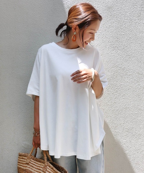 andme(アンドミー)の「コットン天竺オーバーサイズTシャツ トップス(Tシャツ/カットソー・レディース・チャコールグレー/オフホワイト/オリーブ・M)」の2枚目の写真