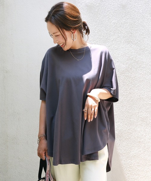 andme(アンドミー)の「コットン天竺オーバーサイズTシャツ トップス(Tシャツ/カットソー・レディース・チャコールグレー/オフホワイト/オリーブ・M)」の3枚目の写真