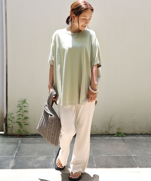 andme(アンドミー)の「コットン天竺オーバーサイズTシャツ トップス(Tシャツ/カットソー・レディース・チャコールグレー/オフホワイト/オリーブ・M)」の15枚目の写真