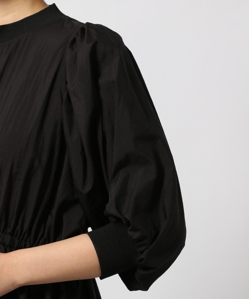 PAGEBOY（ページボーイ）の「エアリードロストワンピース（ワンピース・レディース・ブラック/グリーン・FREE）」の4枚目の写真