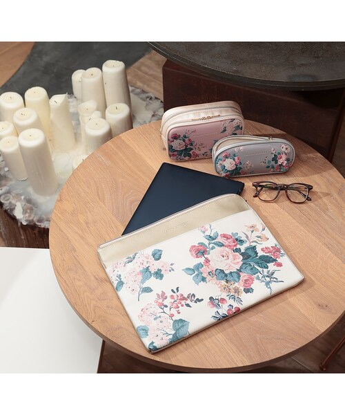 LAURA ASHLEY - 専用@ローラアシュレイ ジョゼッテシングルと眼鏡ケース LAURA ASHLEY｜フローラルメガネケース | Rakuten Fashion(楽天