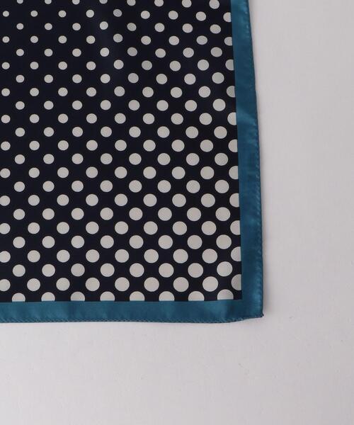 green label relaxing（グリーンレーベルリラクシング）の「＜green label relaxing＞グラデーション ドット スカーフ（ストール/ショール・メンズ・ダークブラウン/ネイビー・FREE）」の3枚目の写真