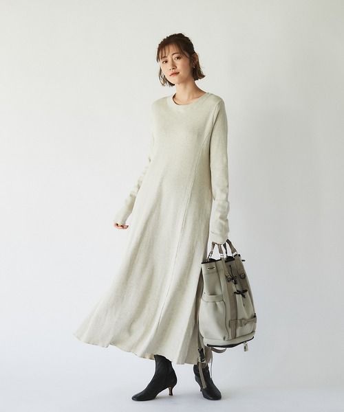 un dix cors（アンディコール）の「女性らしいしなやかなシルエット　ワッフルフレアロングワンピース（ワンピース・レディース・アイボリー/ブラック/チャコールグレー・FREE）」の10枚目の写真