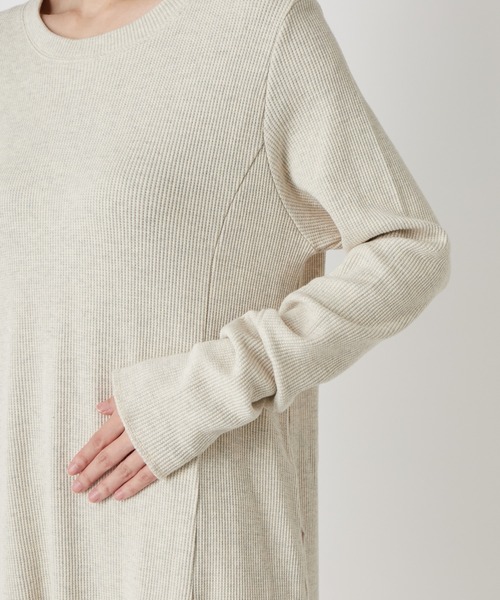 un dix cors（アンディコール）の「女性らしいしなやかなシルエット　ワッフルフレアロングワンピース（ワンピース・レディース・アイボリー/ブラック/チャコールグレー・FREE）」の19枚目の写真