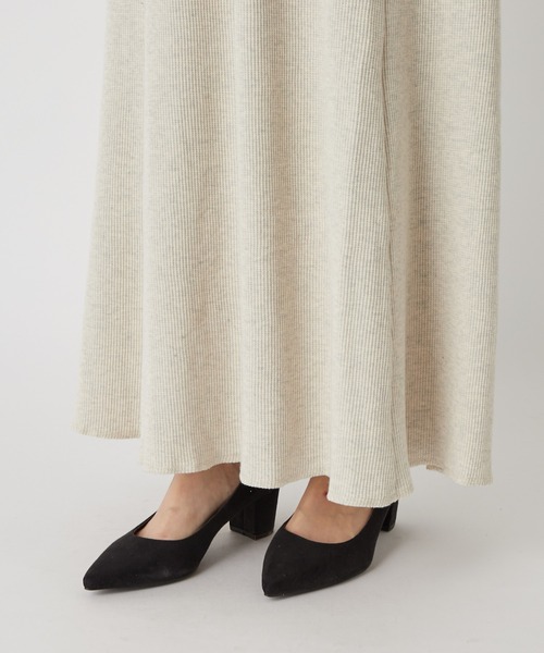 un dix cors（アンディコール）の「女性らしいしなやかなシルエット　ワッフルフレアロングワンピース（ワンピース・レディース・アイボリー/ブラック/チャコールグレー・FREE）」の21枚目の写真