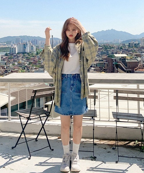 muahmuah(ムーアムーア)の「A'GEM/9 × .kom『muah muah/ムーアムーア』MUAH OVERFIT CHECK SHIRT/オーバーサイズチェックシャツ(シャツ/ブラウス・レディース・ベージュ/ネイビー/マスタード・FREE)」の22枚目の写真