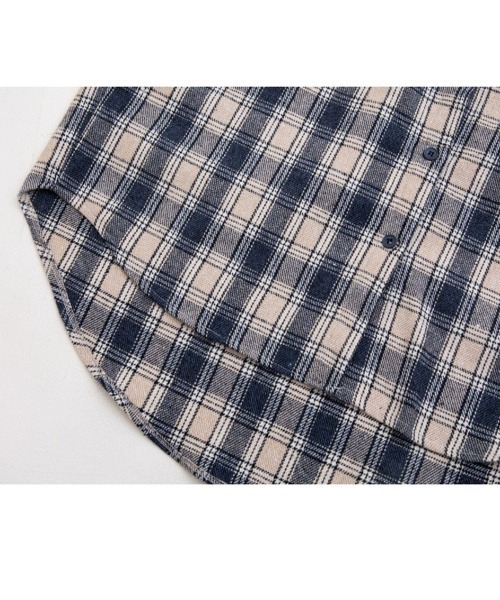 muahmuah(ムーアムーア)の「A'GEM/9 × .kom『muah muah/ムーアムーア』MUAH OVERFIT CHECK SHIRT/オーバーサイズチェックシャツ(シャツ/ブラウス・レディース・ベージュ/ネイビー/マスタード・FREE)」の14枚目の写真