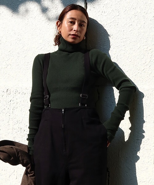 CREDONA（クレドナ）の「リブタートルネックニット（ニット/セーター・レディース・ブラウン/ブラック/グリーン/マスタード・FREE）」の9枚目の写真