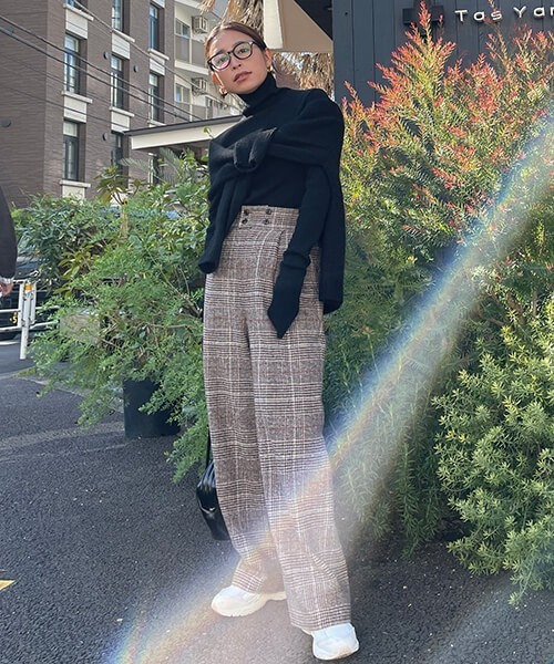 CREDONA（クレドナ）の「リブタートルネックニット（ニット/セーター・レディース・ブラウン/ブラック/グリーン/マスタード・FREE）」の15枚目の写真