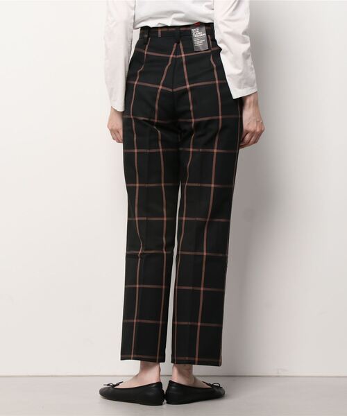 Levi's(リーバイス)の「MATH CLUB トラウザー フレア BONNIE PLAID RINSE(その他パンツ・レディース・マルチ・28inch/24inch/23inch/27inch/30inch/29inch/26inch/25inch)」の3枚目の写真