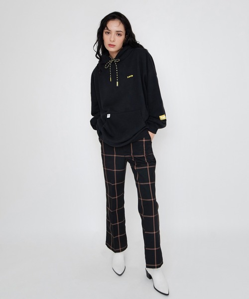 Levi's(リーバイス)の「MATH CLUB トラウザー フレア BONNIE PLAID RINSE(その他パンツ・レディース・マルチ・28inch/24inch/23inch/27inch/30inch/29inch/26inch/25inch)」の17枚目の写真