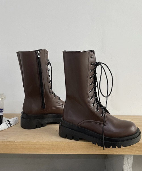 MANGROVE(マングローブ)の「トラックソールレースアップミドルブーツ(ブーツ・レディース・ブラック/ブラウン・SMALL/MEDIUM/LARGE)」の1枚目の写真