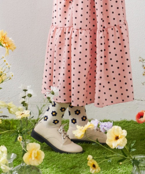 MERLOT（メルロー）の「フラワーソックス（ソックス/靴下・レディース・チャコールグレー/カーキ/アイボリー・FREE）」の18枚目の写真