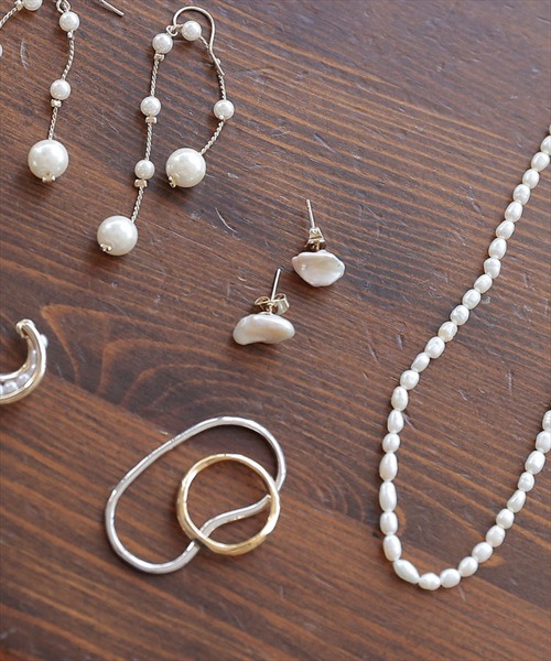 DONOBAN(ドノバン)の「バロックパールピアス(ピアス(両耳用)・レディース・ゴールド・ONESIZE)」の7枚目の写真