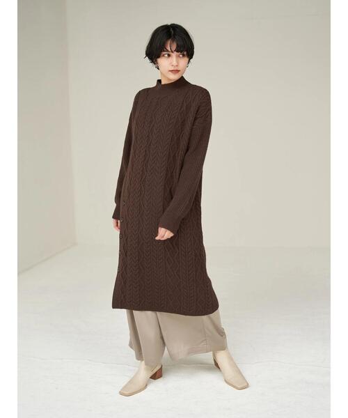 YECCA VECCA（イェッカヴェッカ）の「ボタン×ケーブル編みニットワンピース＊（ワンピース・レディース・ライトベージュ/ブラウン/ブルー系その他7・FREE）」の7枚目の写真