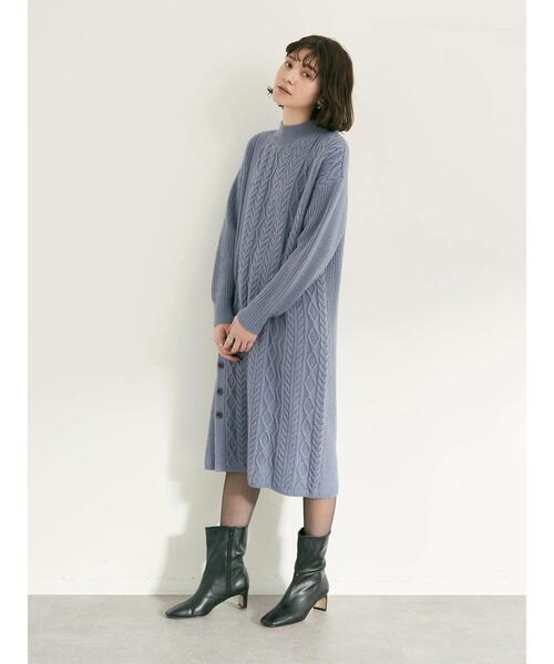 YECCA VECCA（イェッカヴェッカ）の「ボタン×ケーブル編みニットワンピース＊（ワンピース・レディース・ライトベージュ/ブラウン/ブルー系その他7・FREE）」の9枚目の写真