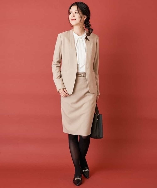 OFUON le MK(オフオンルエムケー)の「【洗える/抗菌/防臭】ベルト付きラップ風タイトスカート(スカート・レディース・チャコールグレー/ベージュ・40/38/36)」の4枚目の写真