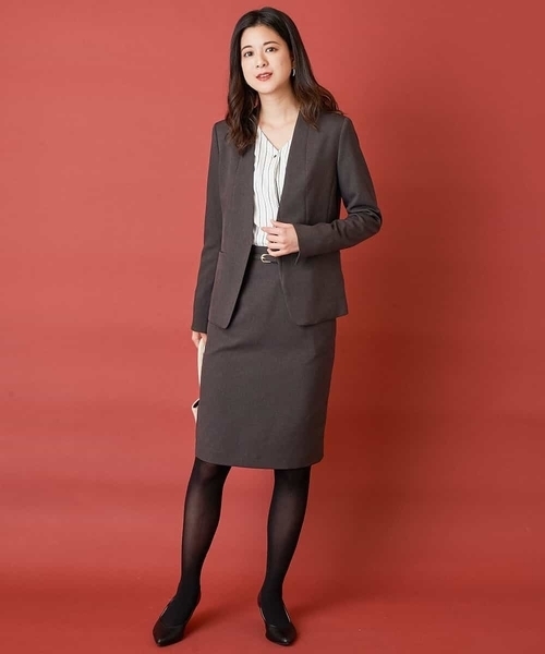 OFUON le MK(オフオンルエムケー)の「【洗える/抗菌/防臭】ベルト付きラップ風タイトスカート(スカート・レディース・チャコールグレー/ベージュ・40/38/36)」の10枚目の写真