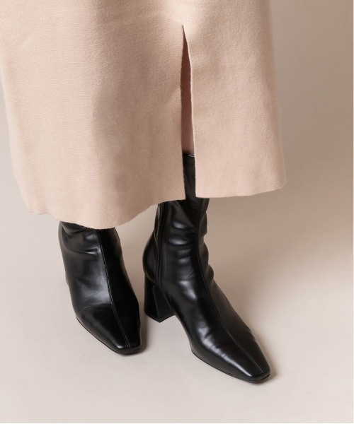 RANDA（ランダ）の「ストレスフリー/ストレッチ チャンキーヒールショートブーツ（ブーツ・レディース・ブラック/アイボリー/カーキ・LL/M/L/S）」の6枚目の写真