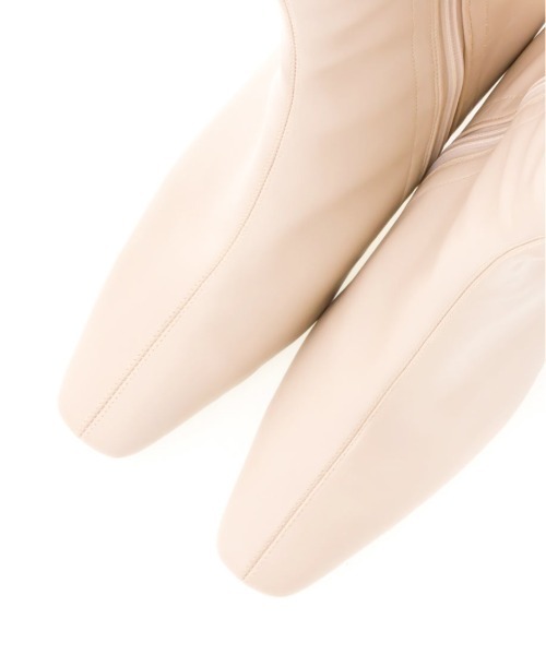 RANDA（ランダ）の「ストレスフリー/ストレッチ チャンキーヒールショートブーツ（ブーツ・レディース・ブラック/アイボリー/カーキ・LL/M/L/S）」の13枚目の写真