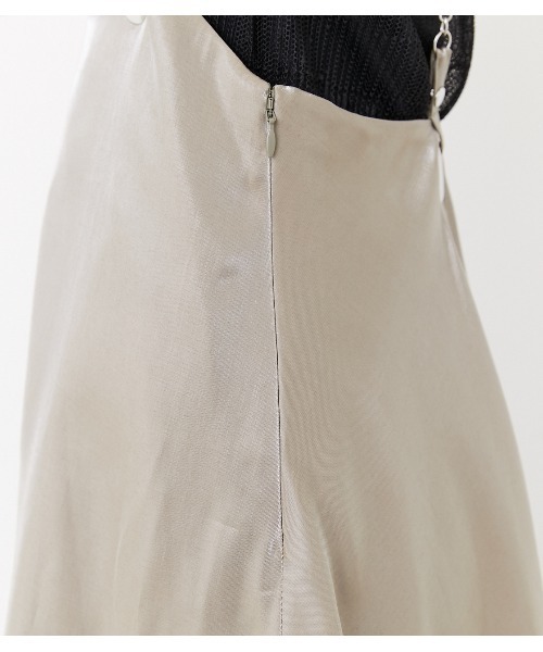 rienda（リエンダ）の「チェーンサスペンダーグロスフレアスカート（スカート・レディース・ブラック/カーキ/グレー・FREE）」の19枚目の写真