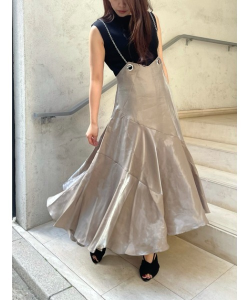 rienda（リエンダ）の「チェーンサスペンダーグロスフレアスカート（スカート・レディース・ブラック/カーキ/グレー・FREE）」の9枚目の写真