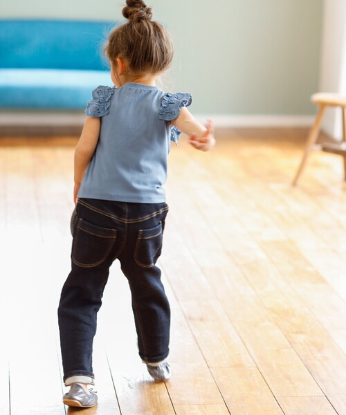 THE SHOP TK (ザ ショップ ティーケー )の「◆【100-140】【柔らか素材】ガーデナーパンツ(デニムパンツ・キッズ・ネイビー/ブルー・11/10/12/13/14)」の9枚目の写真