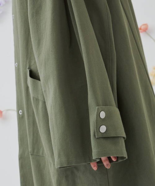 MERLOT（メルロー）の「ボリューム袖ステンカラーコート（ステンカラーコート・レディース・ナチュラル/チャコールグレー/カーキ・FREE）」の20枚目の写真