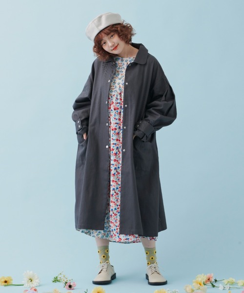 MERLOT（メルロー）の「ボリューム袖ステンカラーコート（ステンカラーコート・レディース・ナチュラル/チャコールグレー/カーキ・FREE）」の14枚目の写真