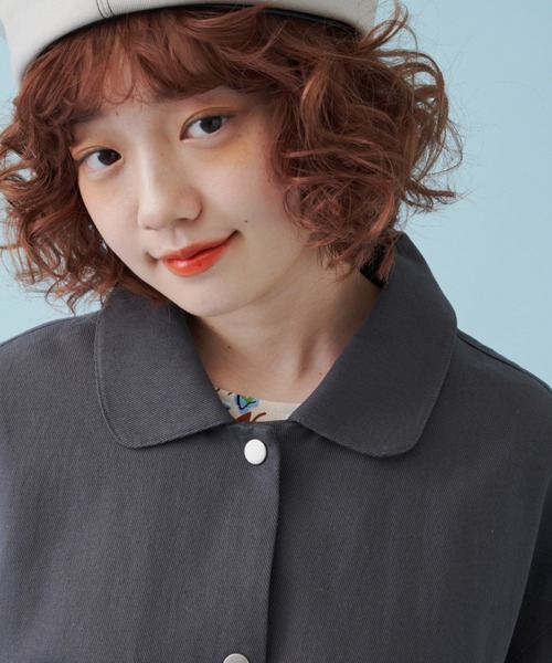 MERLOT（メルロー）の「ボリューム袖ステンカラーコート（ステンカラーコート・レディース・ナチュラル/チャコールグレー/カーキ・FREE）」の8枚目の写真