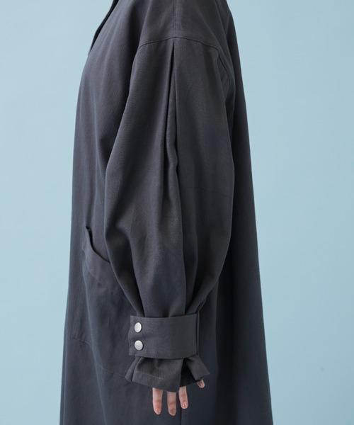 MERLOT（メルロー）の「ボリューム袖ステンカラーコート（ステンカラーコート・レディース・ナチュラル/チャコールグレー/カーキ・FREE）」の21枚目の写真
