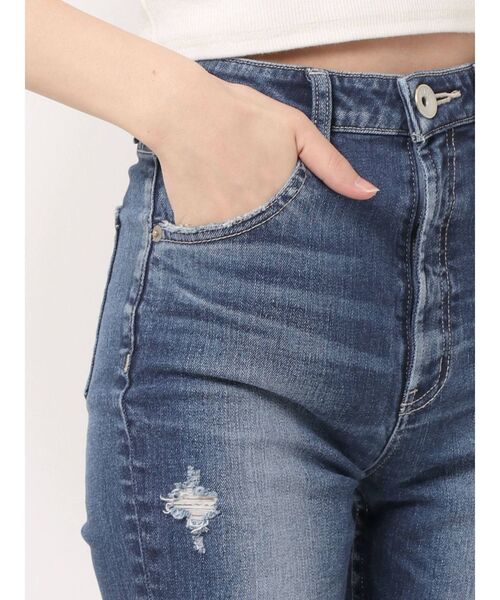 GYDA（ジェイダ）の「ハイウエスト SIDERIPPED SHAPELY LINEフレアデニムパンツ（デニムパンツ・レディース・ライトブルー/ブルー・SMALL/MEDIUM/X-SMALL）」の19枚目の写真