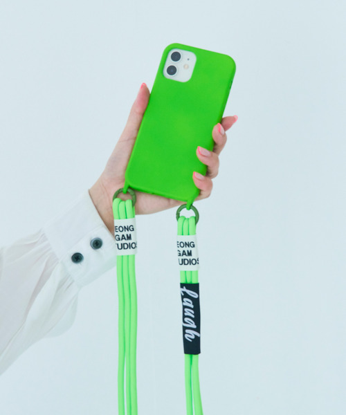 macaroni edge（マカロニエッジ）の「〈macaroni edge/マカロニエッジ〉トリプルロープのシリコンiPhoneケース  (iphone12/12pro/12mini/13/13pro/11/SE/14)（スマホケース/カバー・レディース・ブラック/ピンク/グレイッシュベージュ/ライトパープル/ブラウン/オフホワイト/ライトグレー/グリーン/ライトブルー/フューシャピンク/ライトイエロー/ミント・iPhone 12/12 Pro/iPhone 13 Pro/iPhone 13/iPhone 7/8/SE(第2/第3世代)/iPhone 11/iPhone 12 mini/iPhone 14）」の6枚目の写真